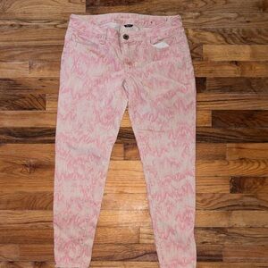 American Eagle Pink Patterned Skinny Jeans circa2012!#pinkdenim#scandigirl#denim